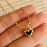 Black Elegance Heart