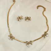 Golden Ribbon Pearl Set