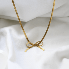Bow Gold Thick Necklace