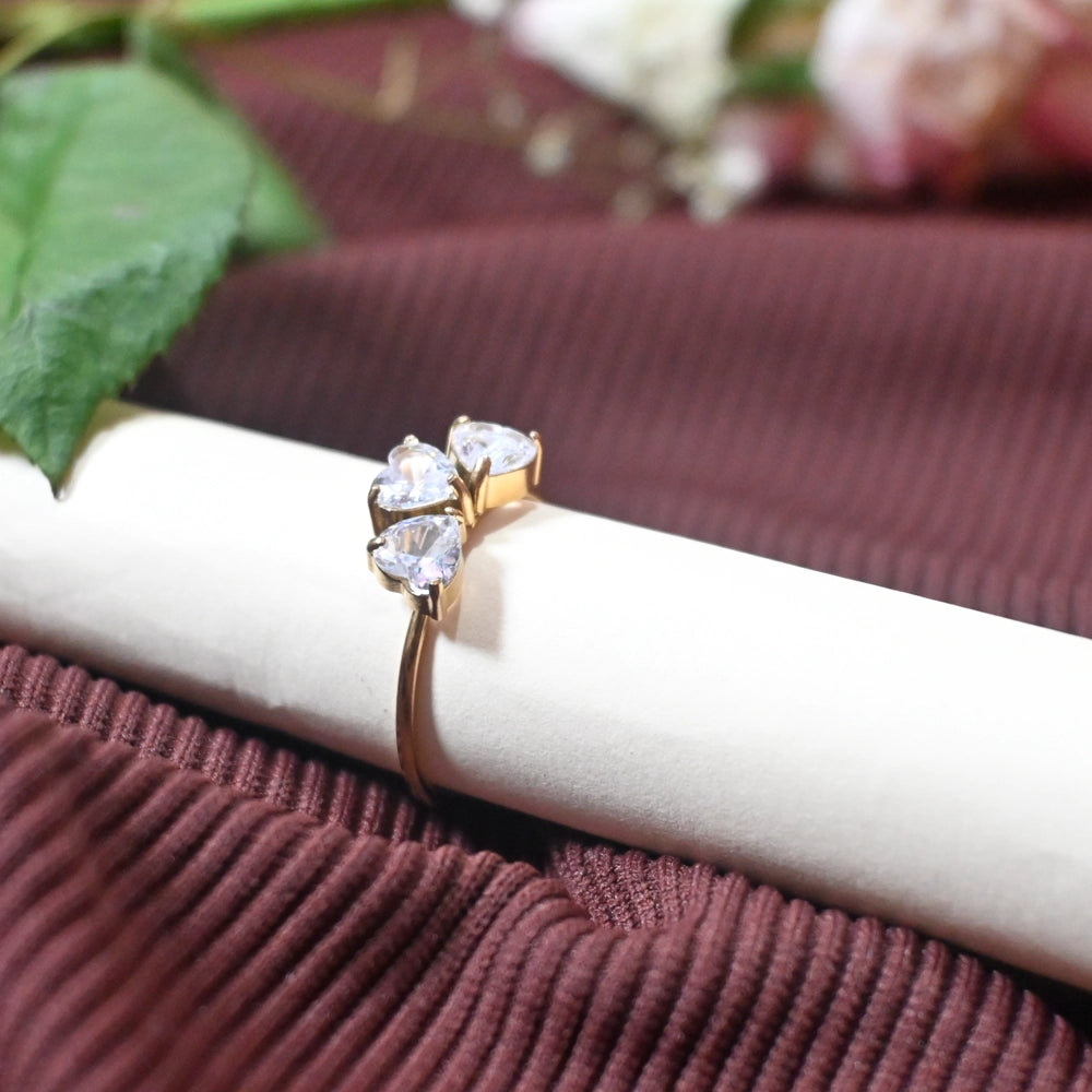 Glimmer Hearts Ring