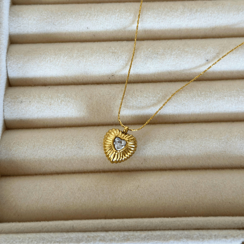 Golden Heart Glow Necklace