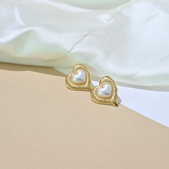 Heart of Pearl Earrings