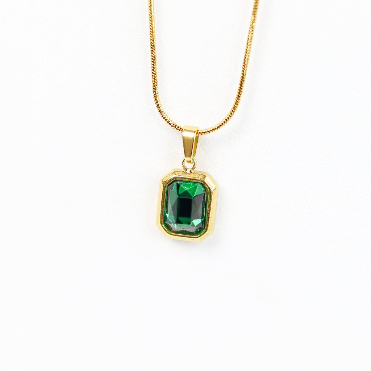 Emerald Luxe Pendant