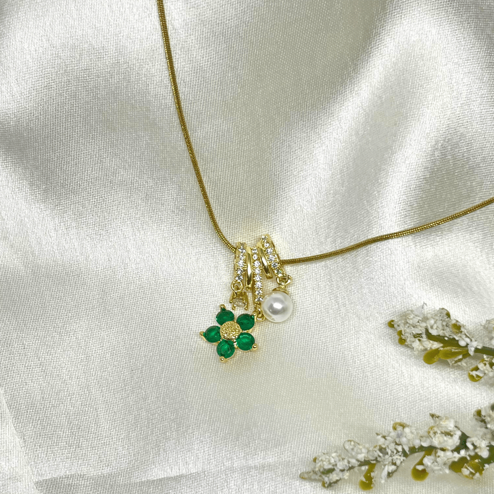 PearlPetal Charm Necklace