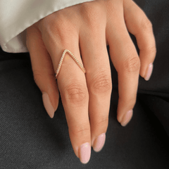 Radiant V-Curve Ring
