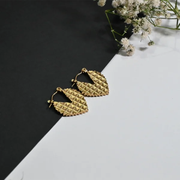 Textured Gold Tone Teart Hoop Earrings